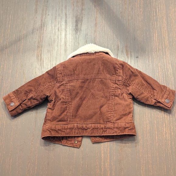 Baby GAP jacket size 0-6 months - Picture 2 of 6